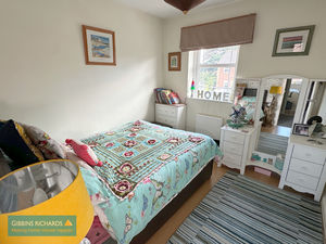 Bedroom- click for photo gallery